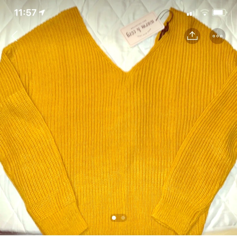 NWT LOVE TREE SWEATER